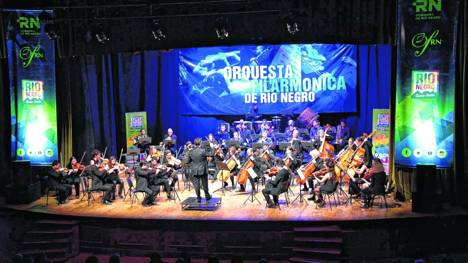 Catriel: La Filarmónica de Río Negro se presenta en la ciudad junto al clarinetista Mariano Rey